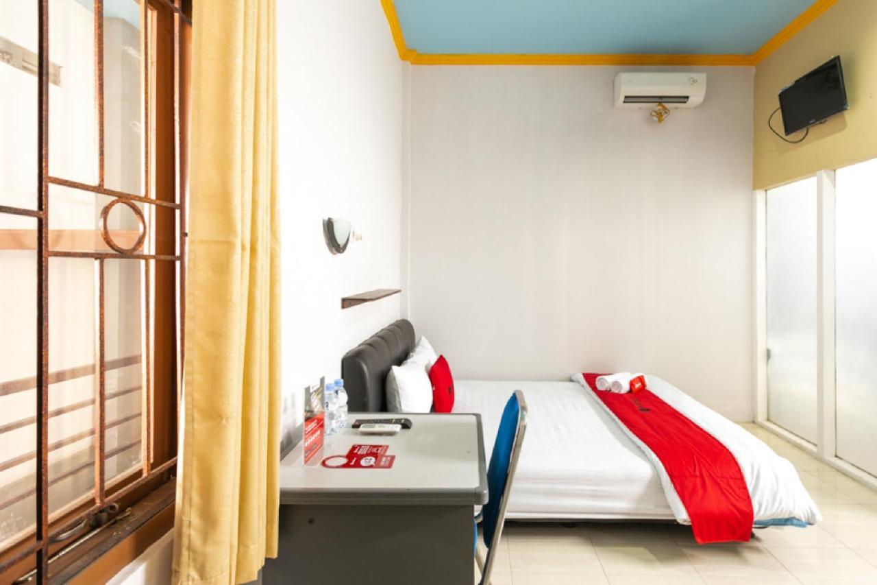 Reddoorz Syariah Near Stadion Manahan Solo 2 Exterior photo